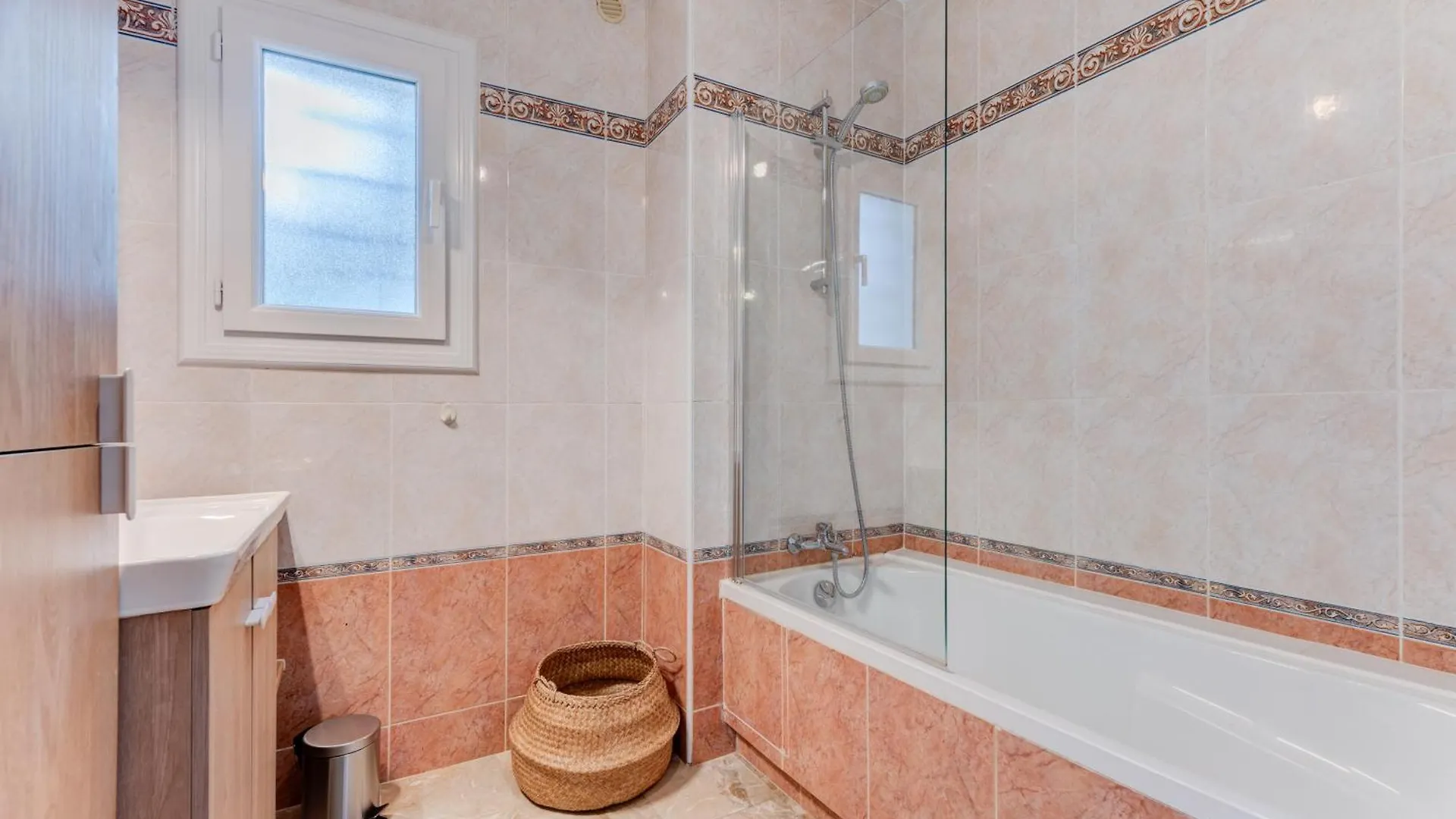 Havre De Paix - Wifi, Ac, Parking, 4 Pers Villa Nice Holiday home